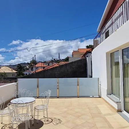 Renovado E Luminoso A Poucos Minutos Do Centro