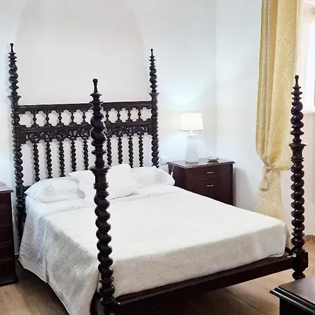 아파트 Renovado E Luminoso A Poucos Minutos Do Centro 푼샬