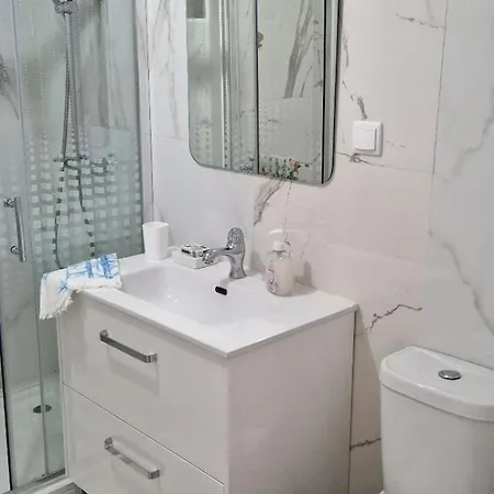 아파트 Renovado E Luminoso A Poucos Minutos Do Centro