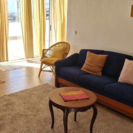 Renovado E Luminoso A Poucos Minutos Do Centro