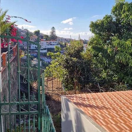 Renovado E Luminoso A Poucos Minutos Do Centro Funchal (Madeira)