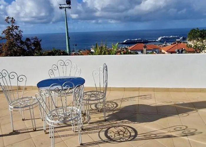 Renovado E Luminoso A Poucos Minutos Do Centro 丰沙尔